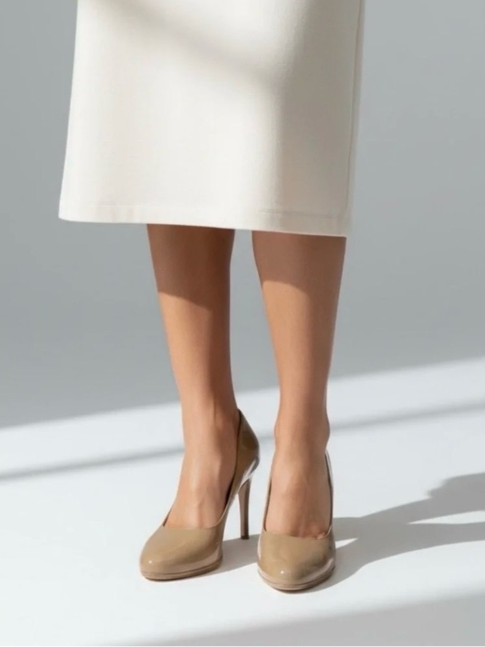 Cole Haan Air Chelsea Beige Patent Leather Platform Pumps